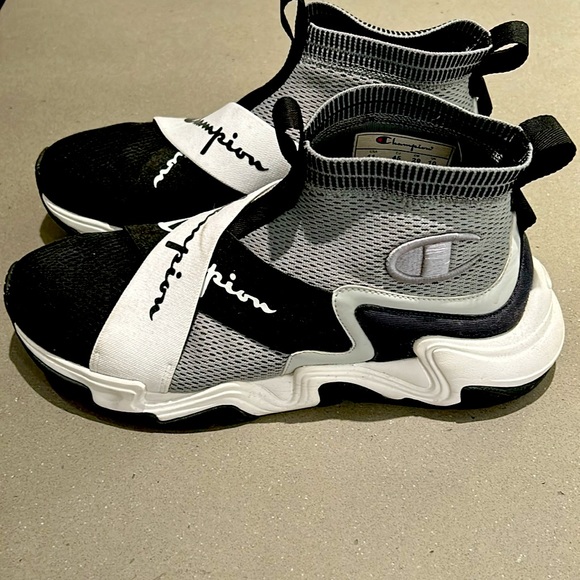 Men’s Champion laceless slip-on runners - Picture 2 of 4